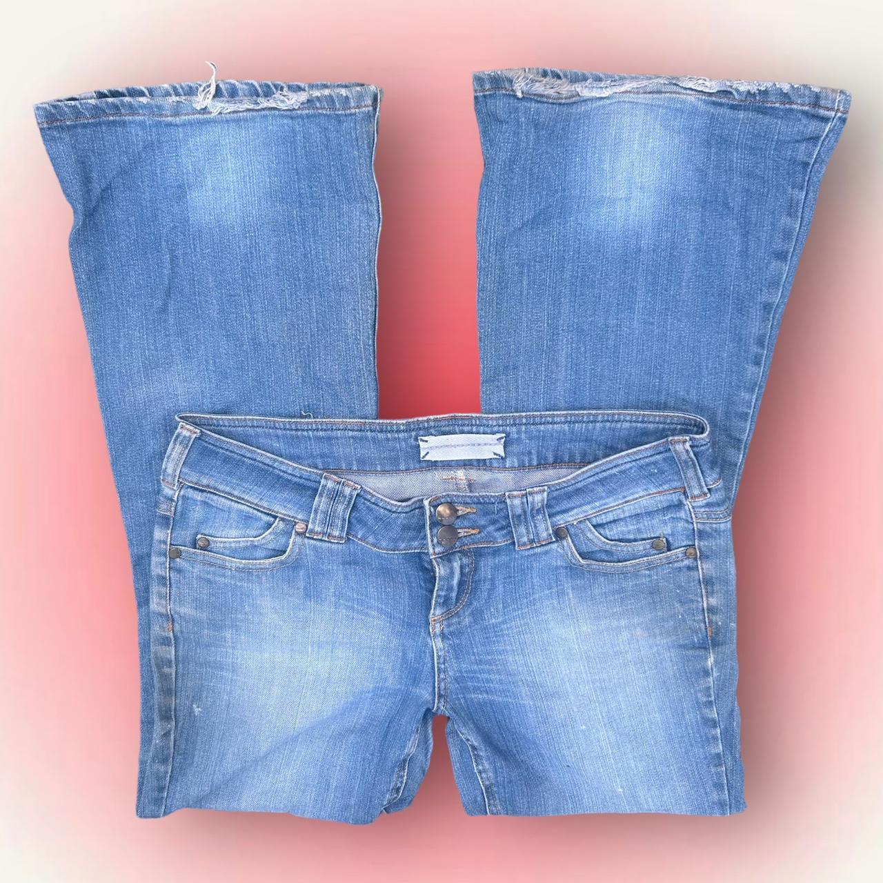 Y2k low rise flare jeans 🩵🦋🫐 Light wash blue jeans... Depop