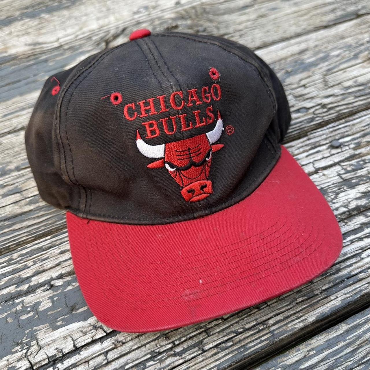 90s Vintage Distressed Chicago Bulls SnapBack... - Depop