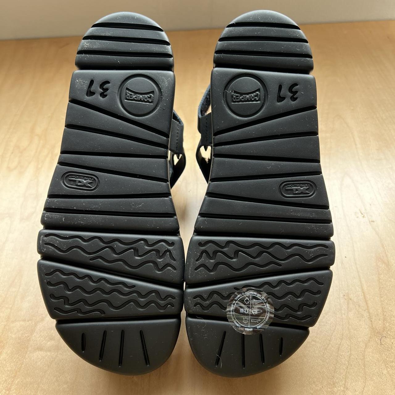 camper black sandals