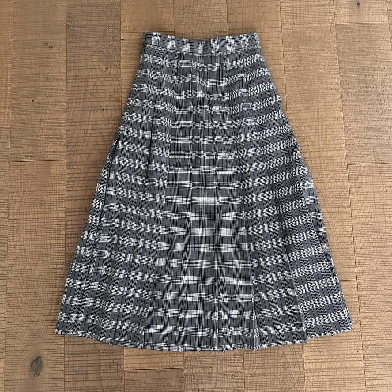 Vintage check, pleated skirt. I’m 5ft 2in and it... - Depop
