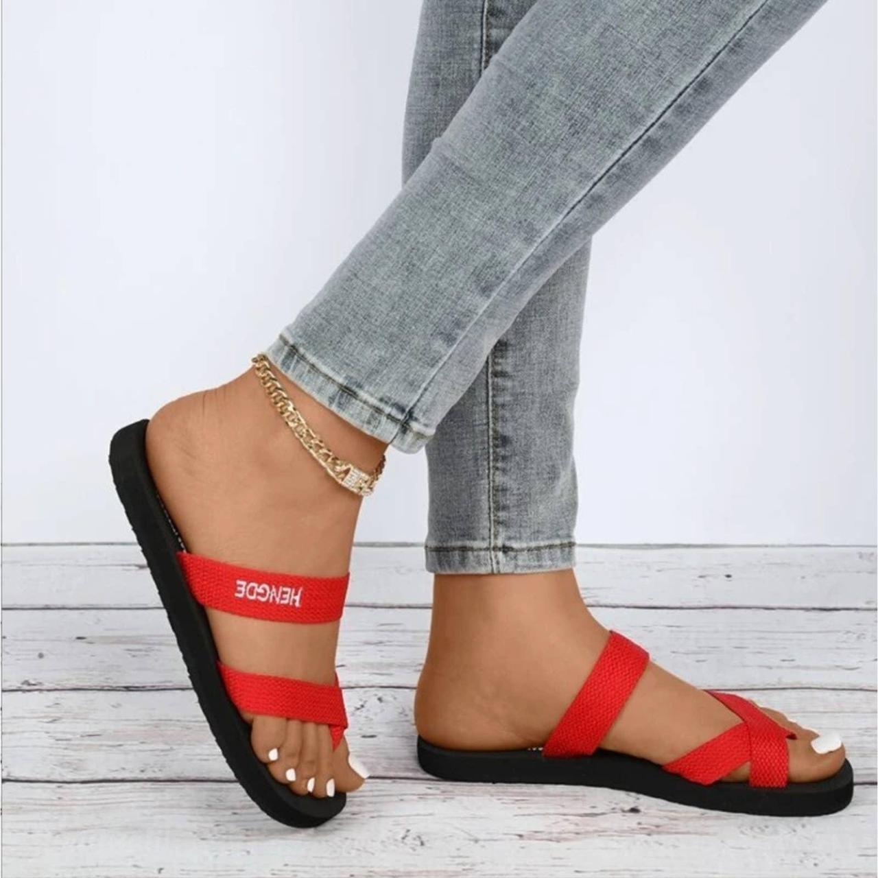 Strappy rubber clearance sandals