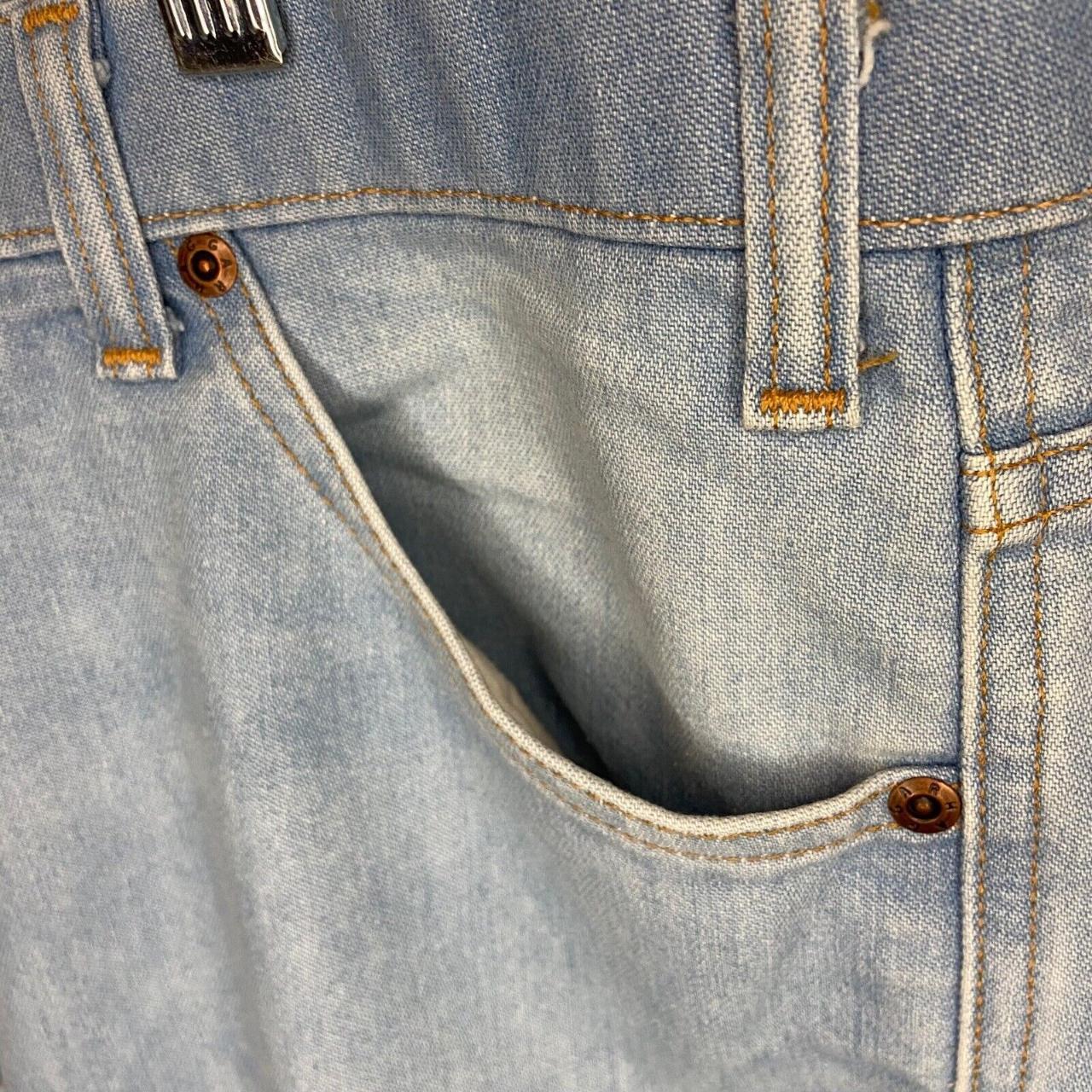 This Is A Pre Owned Pair Of Haggar Mens Jeans In Depop 7341