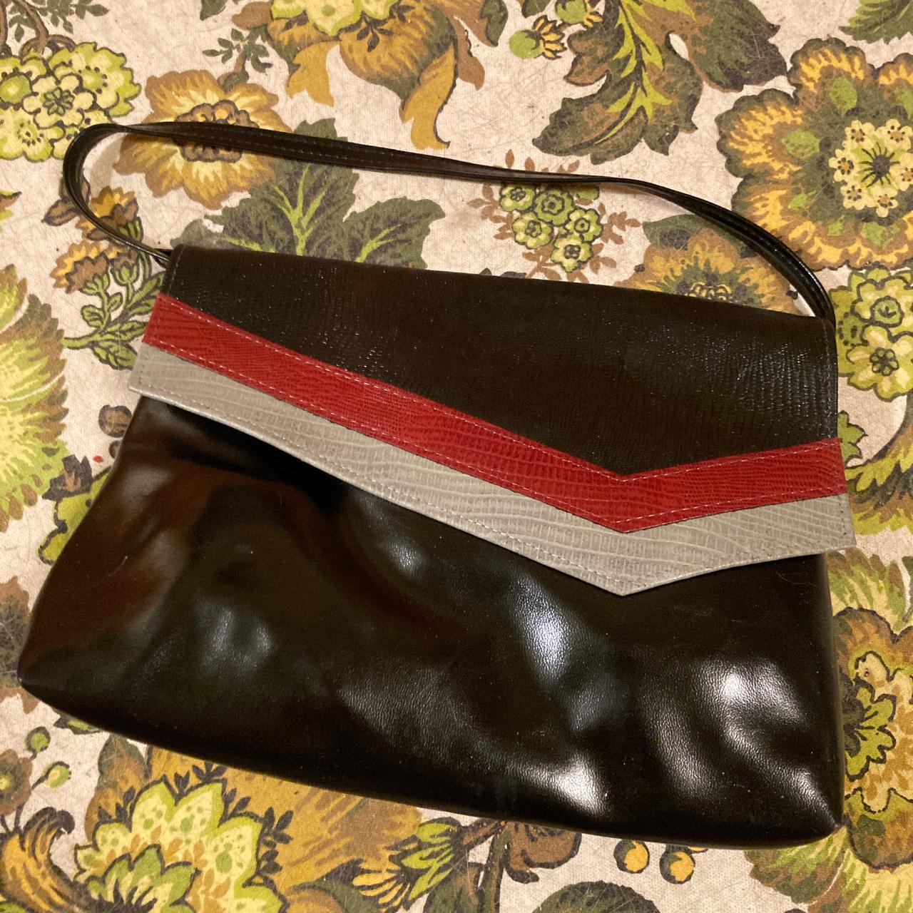 item listed by thirdeyethrift76