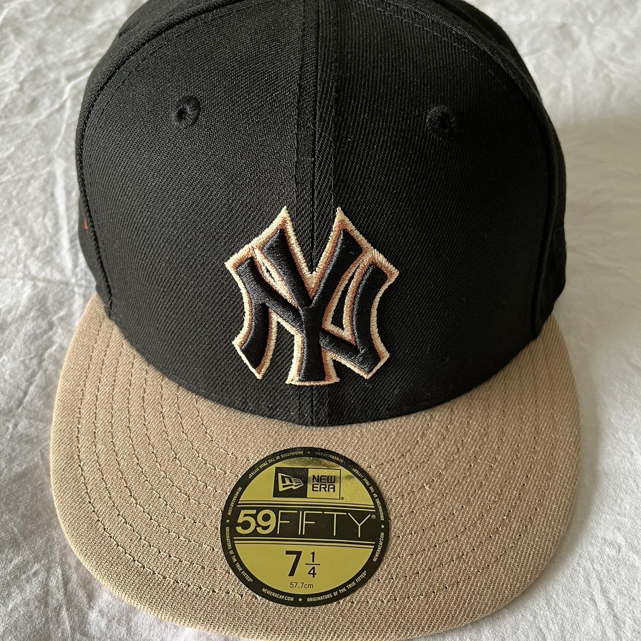 New Era, Accessories, Red Yankees Hat Barely Used