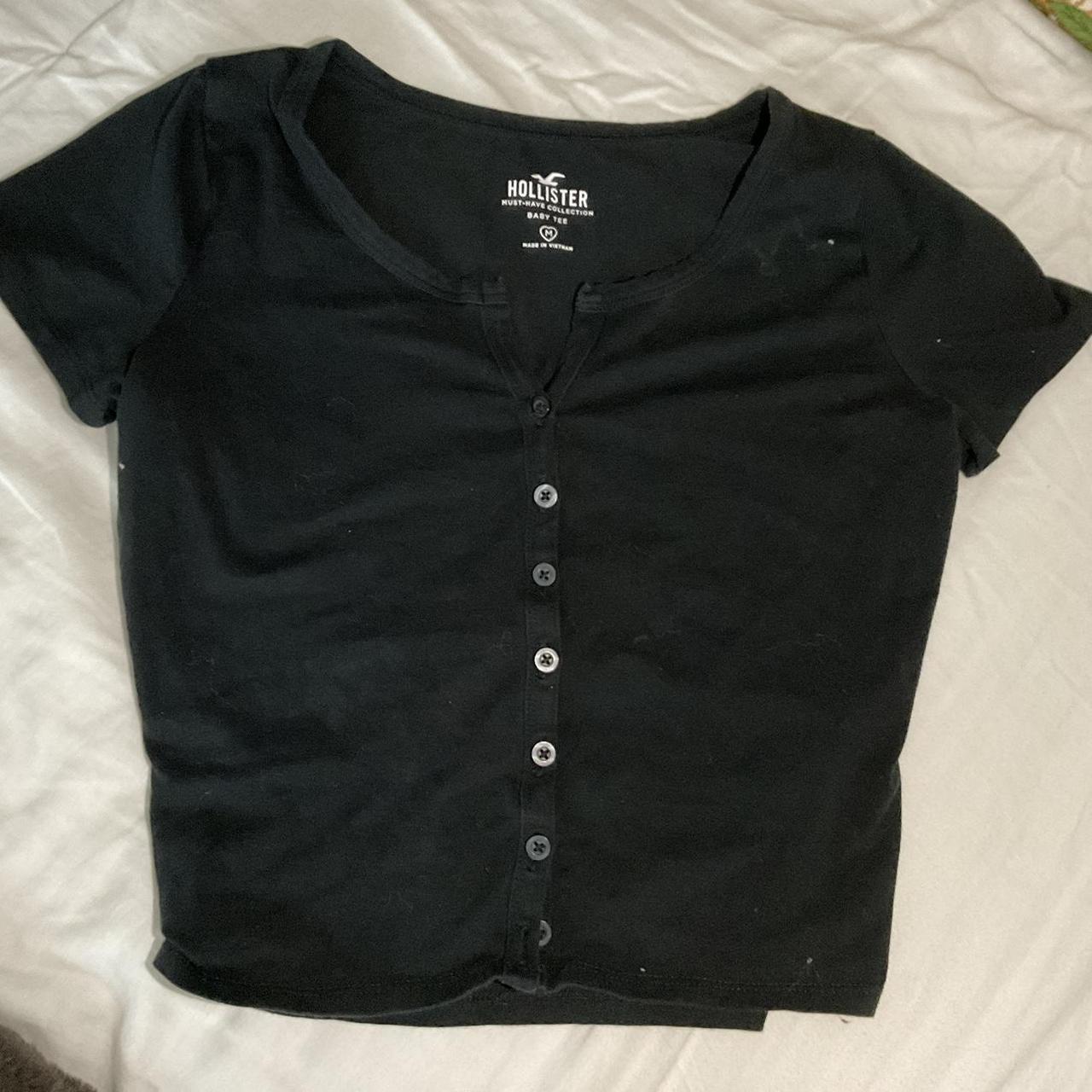 Cute button up hollister top