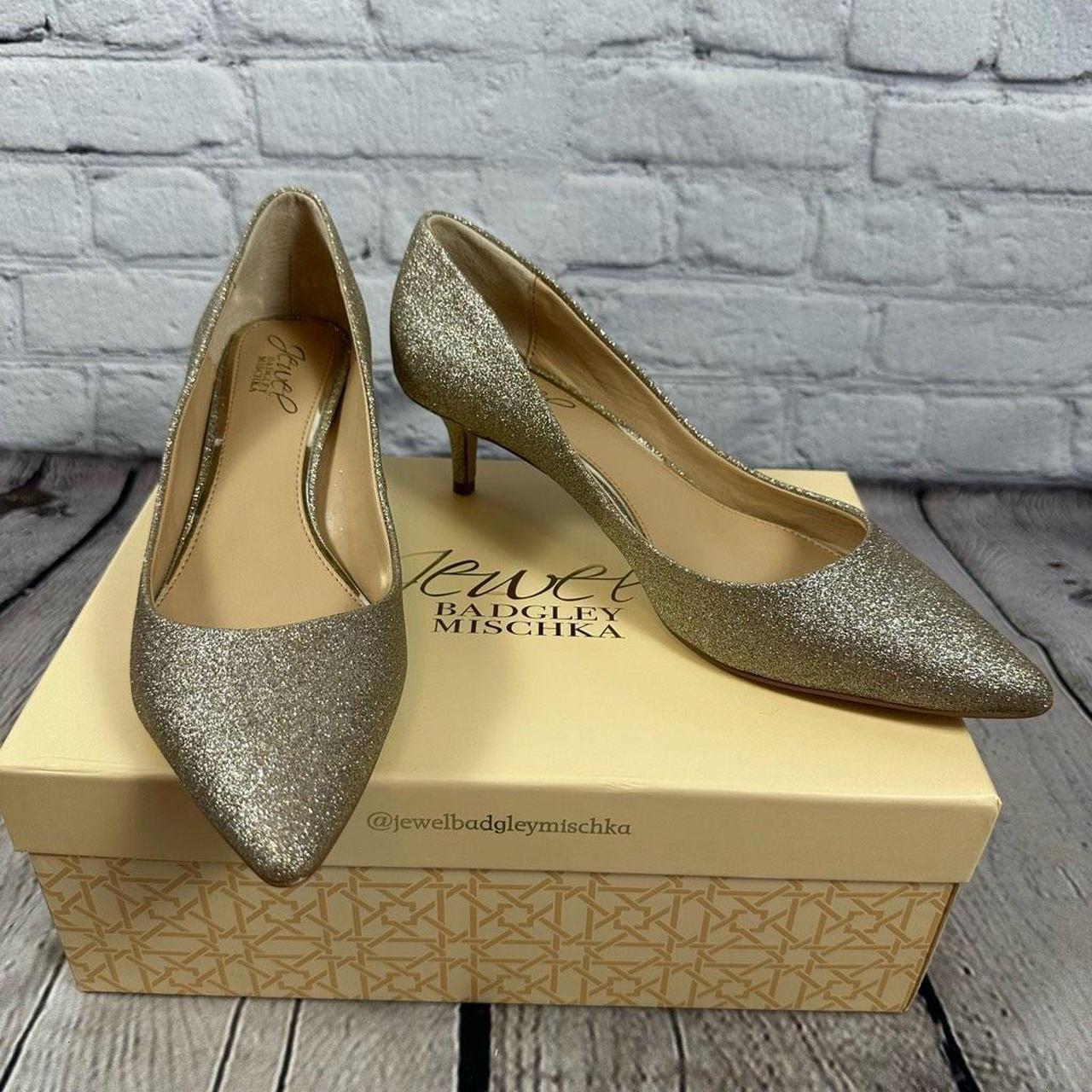 Badgley mischka gold store pumps