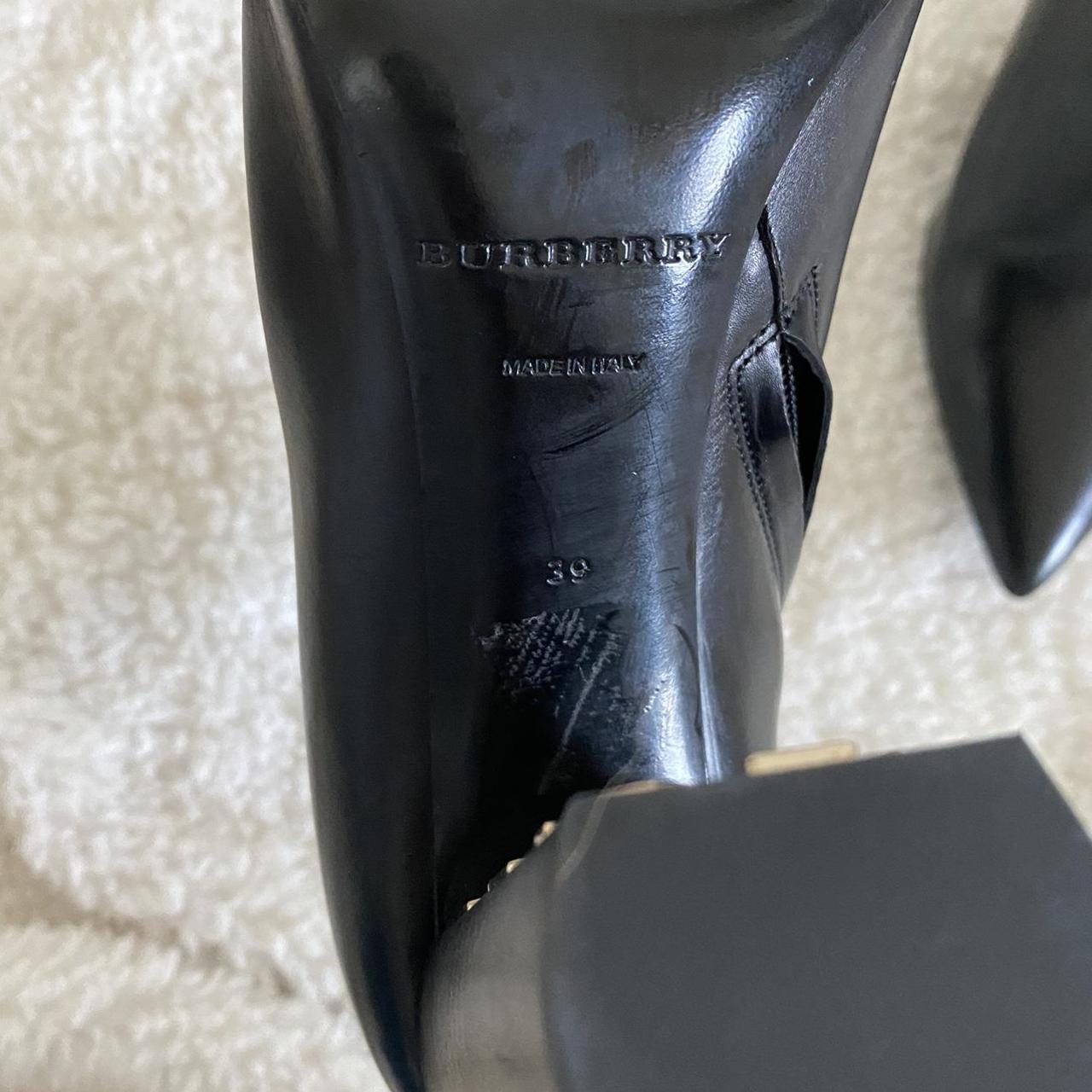 Burberry black Bamburgh ankle boots with gold Nova... - Depop