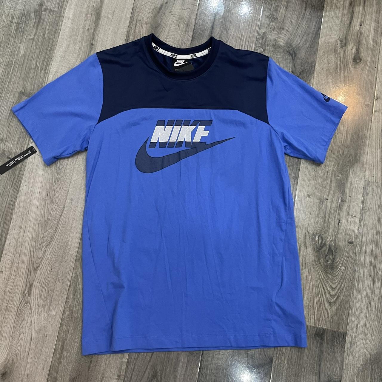 Nike Men's T-shirt | Depop