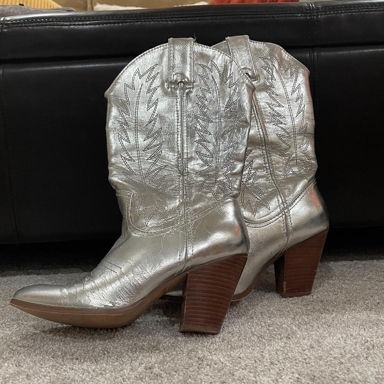 🔗silver Miranda cowgirl boots!! adorable just too... - Depop