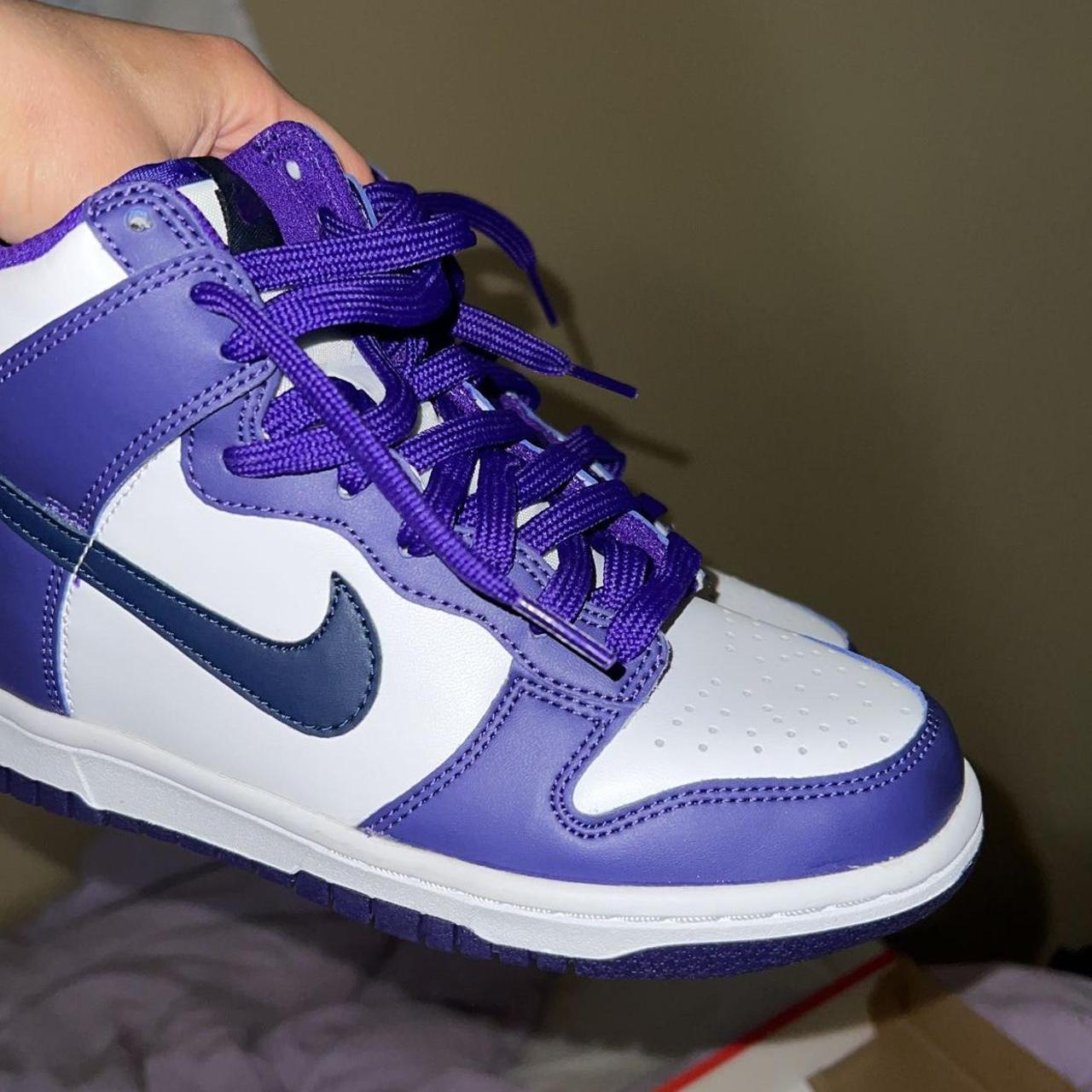 Nike Women's Purple and Navy Trainers | Depop