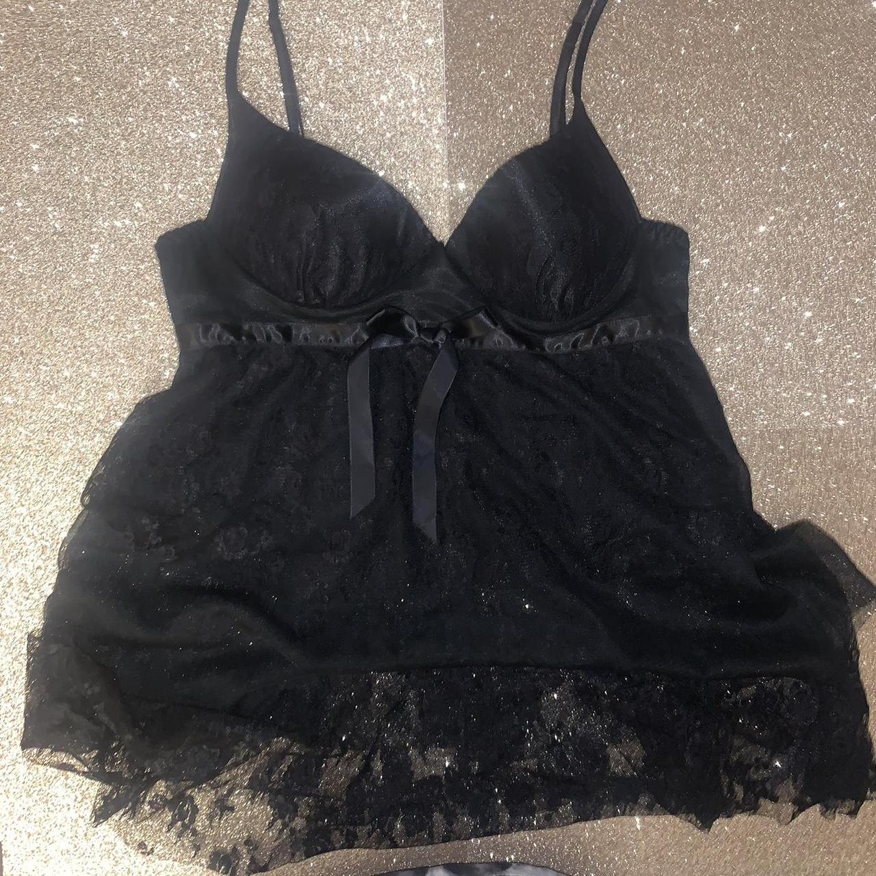 black ruffled layered lace tank with a built in bra... - Depop