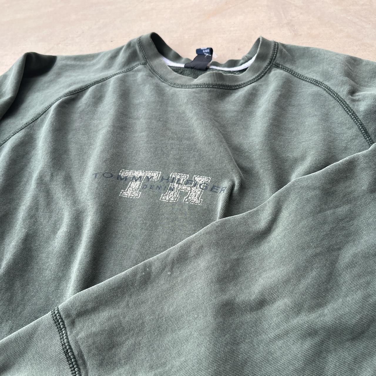 Vintage Tommy Hilfiger crewneck XL nice fade - Depop