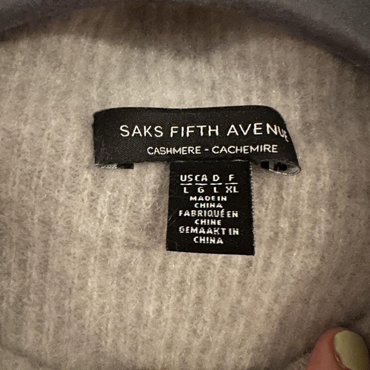 Light grey Saks Fifth Avenue cashmere sweater with... - Depop