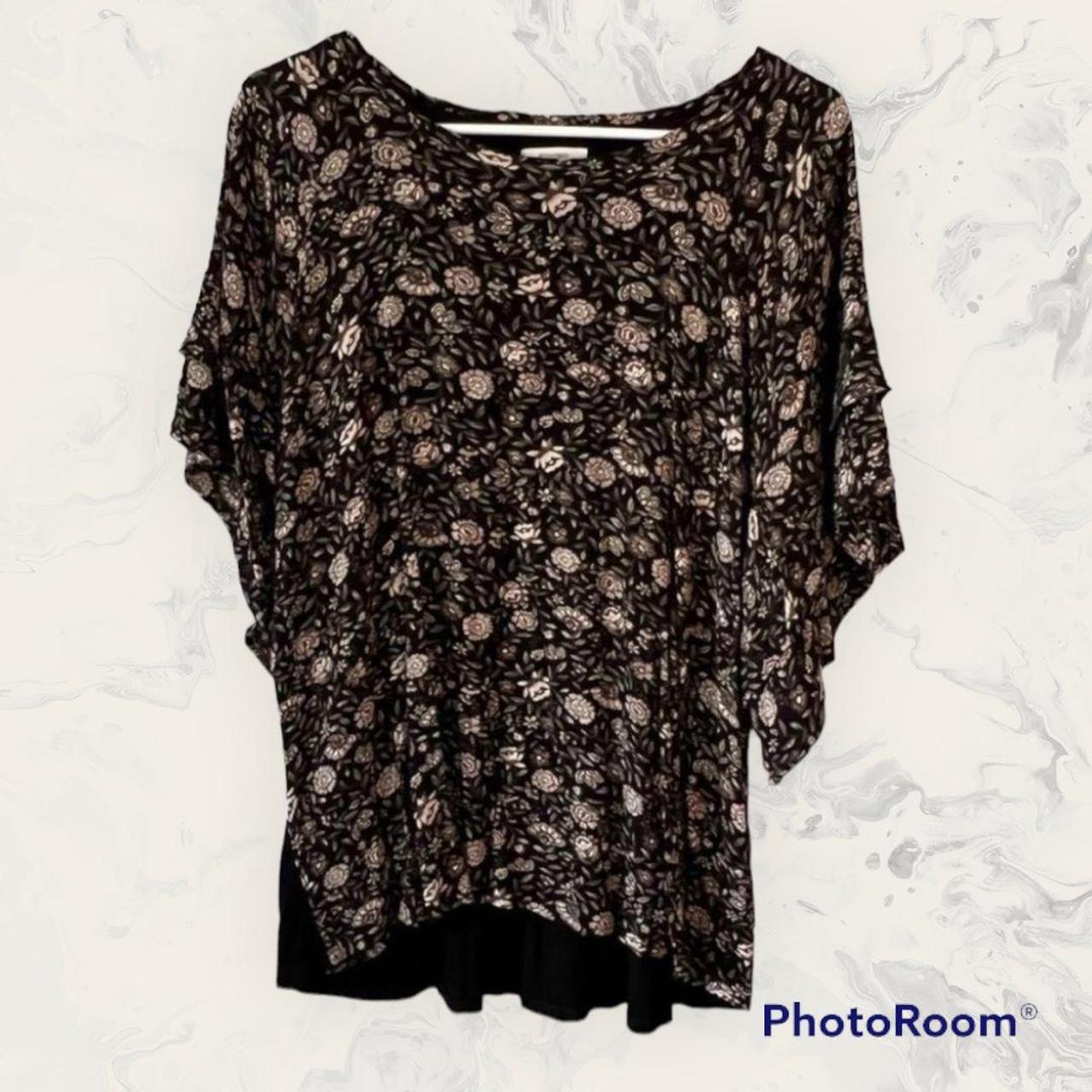 Maurices Black Floral Flutter Sleeve Top XXL Never... - Depop