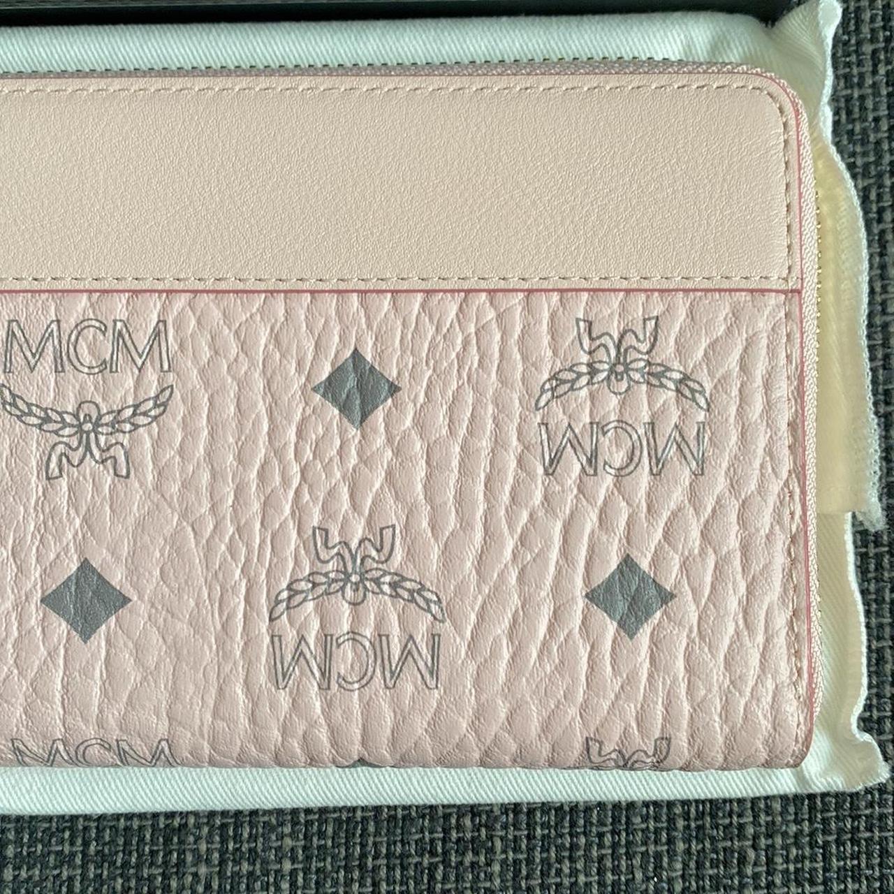 Mcm wallet outlet womens