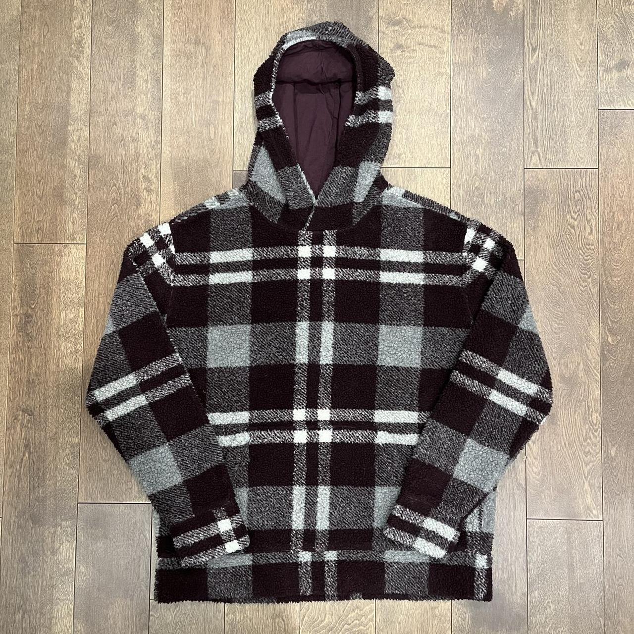 IN INCHES: Pit to pit 21 Length 25 Sherpa / wool /... - Depop