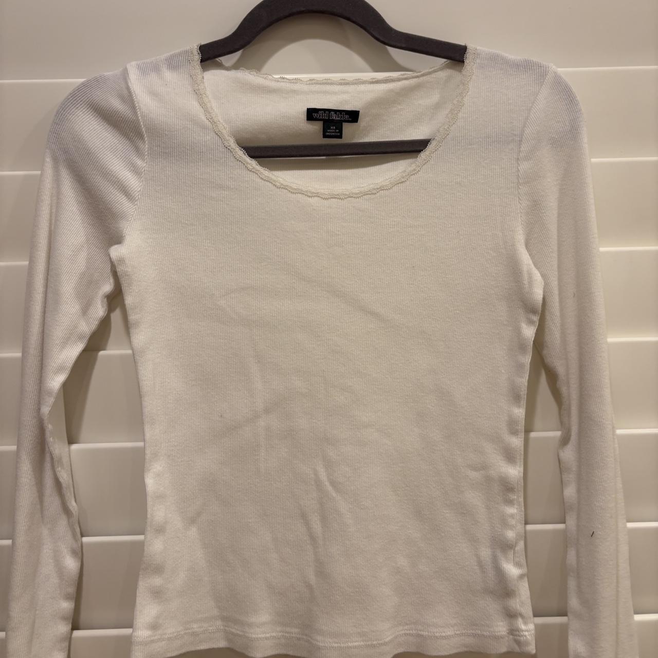 item listed by _charl0tt3