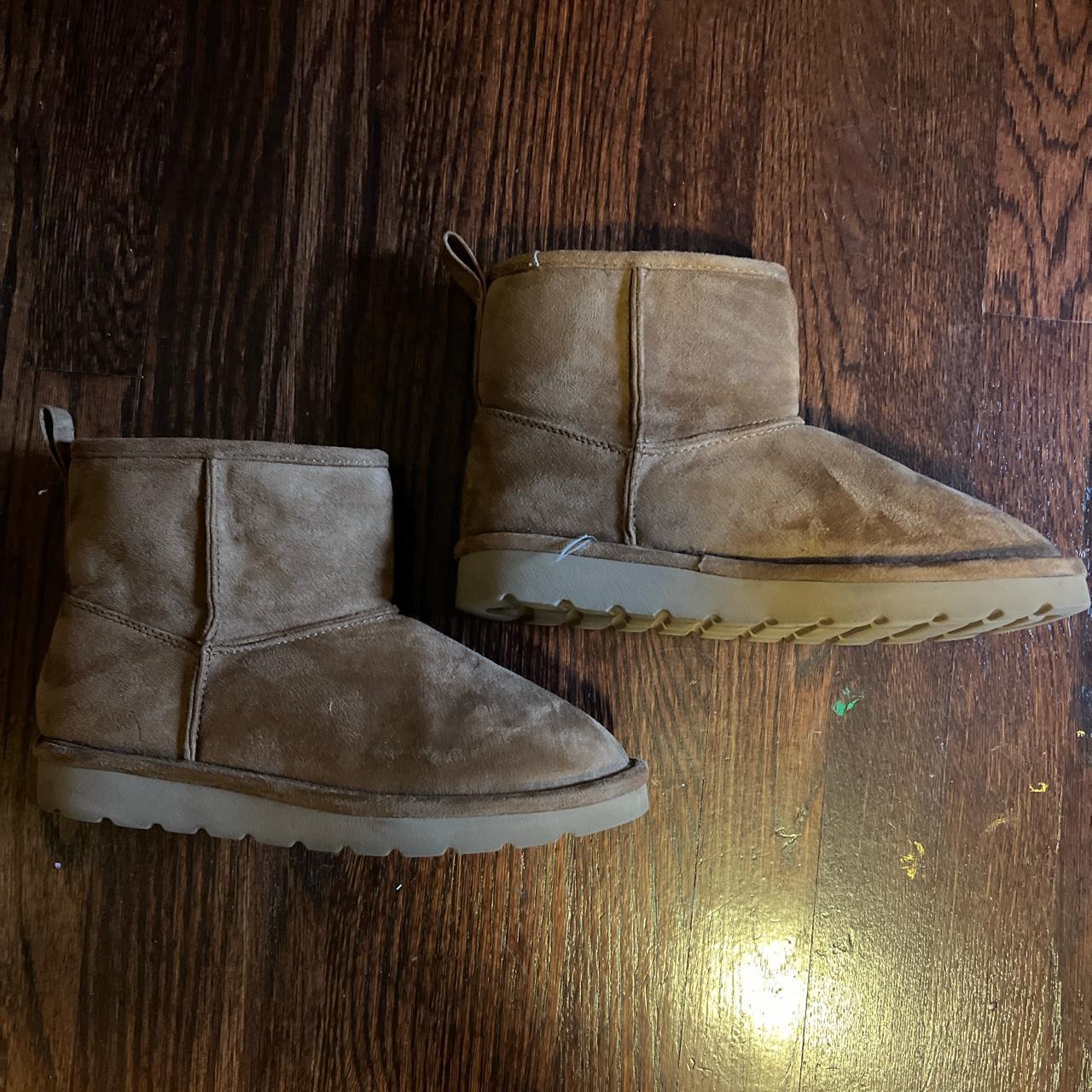 Fuzzy cheetah print winter boots Size 7 #uggdupe - Depop