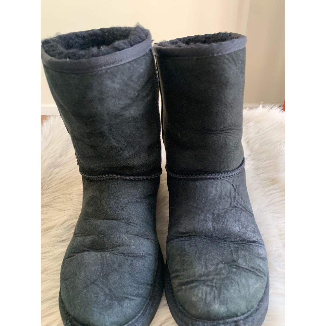 Ugg on sale sn 5825