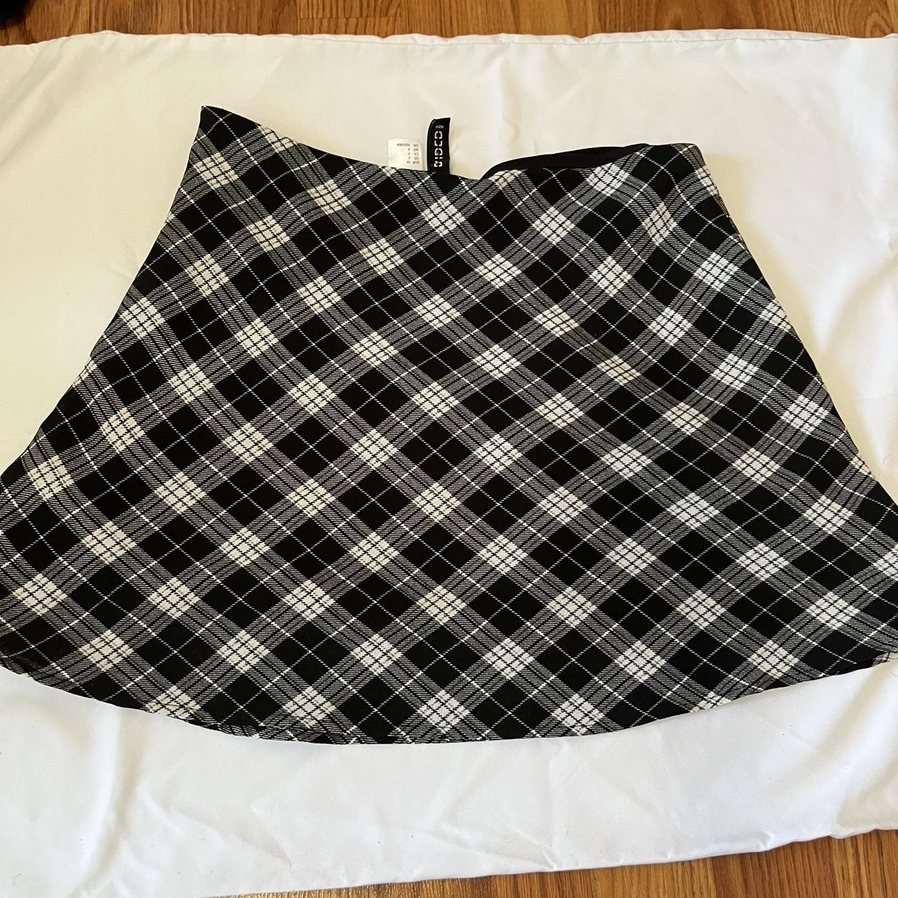 Plaid shop skirt depop