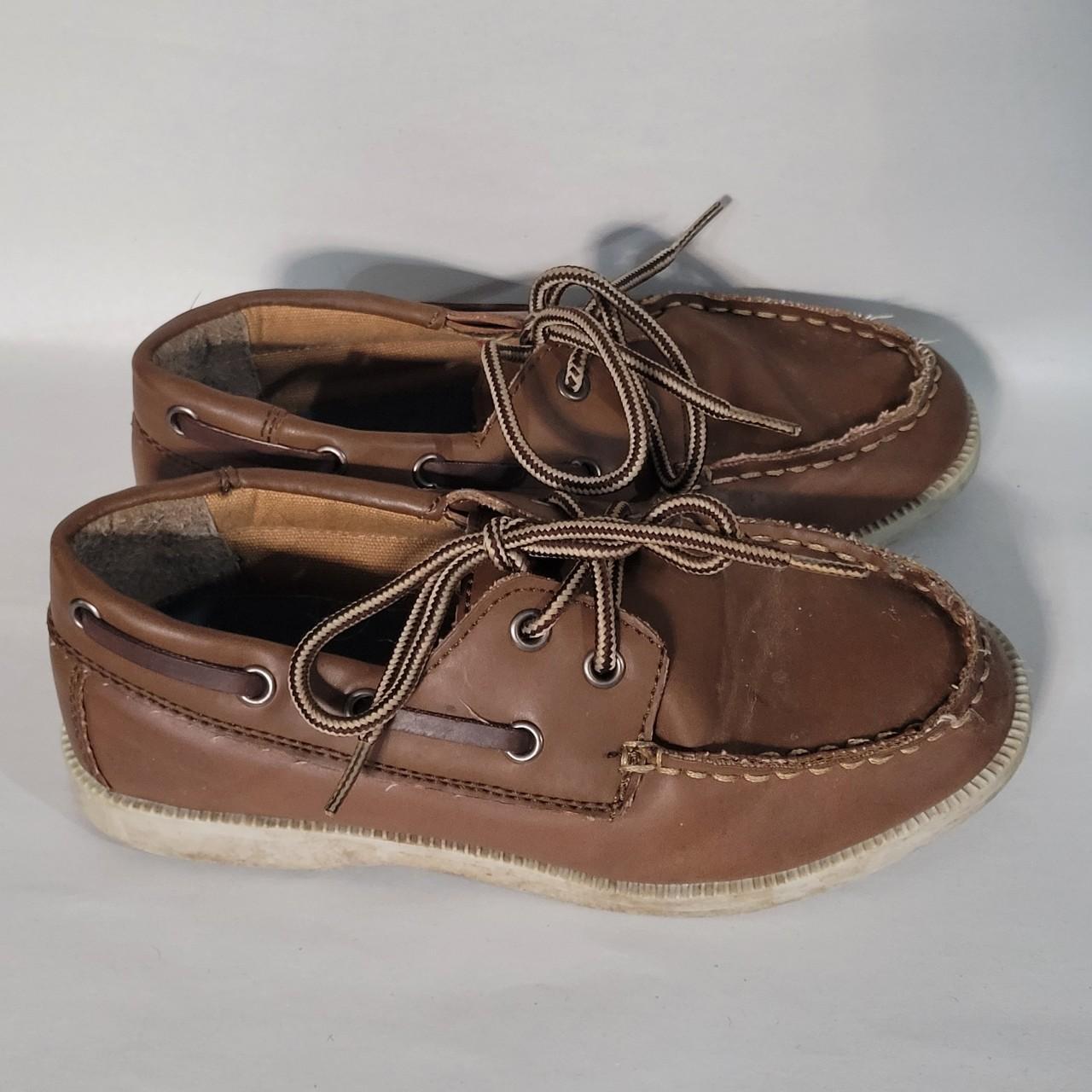 Cherokee factory Moccasins Size 6