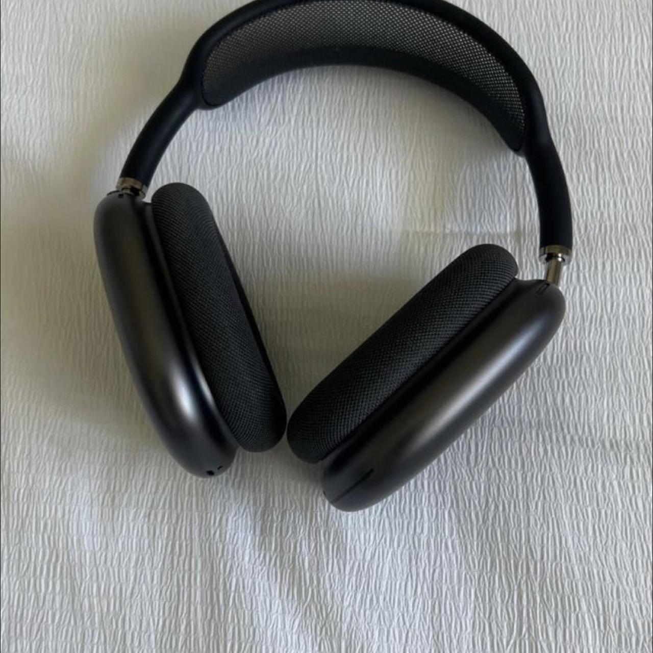 APPLE AIRPOD MAX DUPE 🎧 so so realistic 💌 Depop