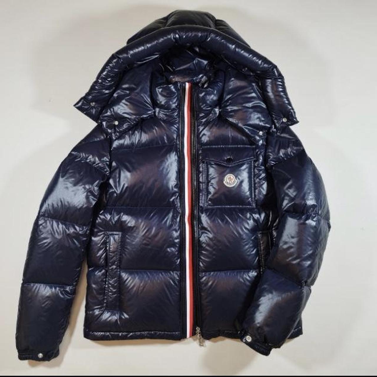 moncler mon-tbeliard puffer worn 1 time didn’t fit... - Depop