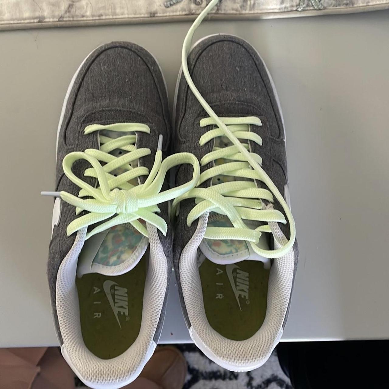 jd sports womens grey nike trainers