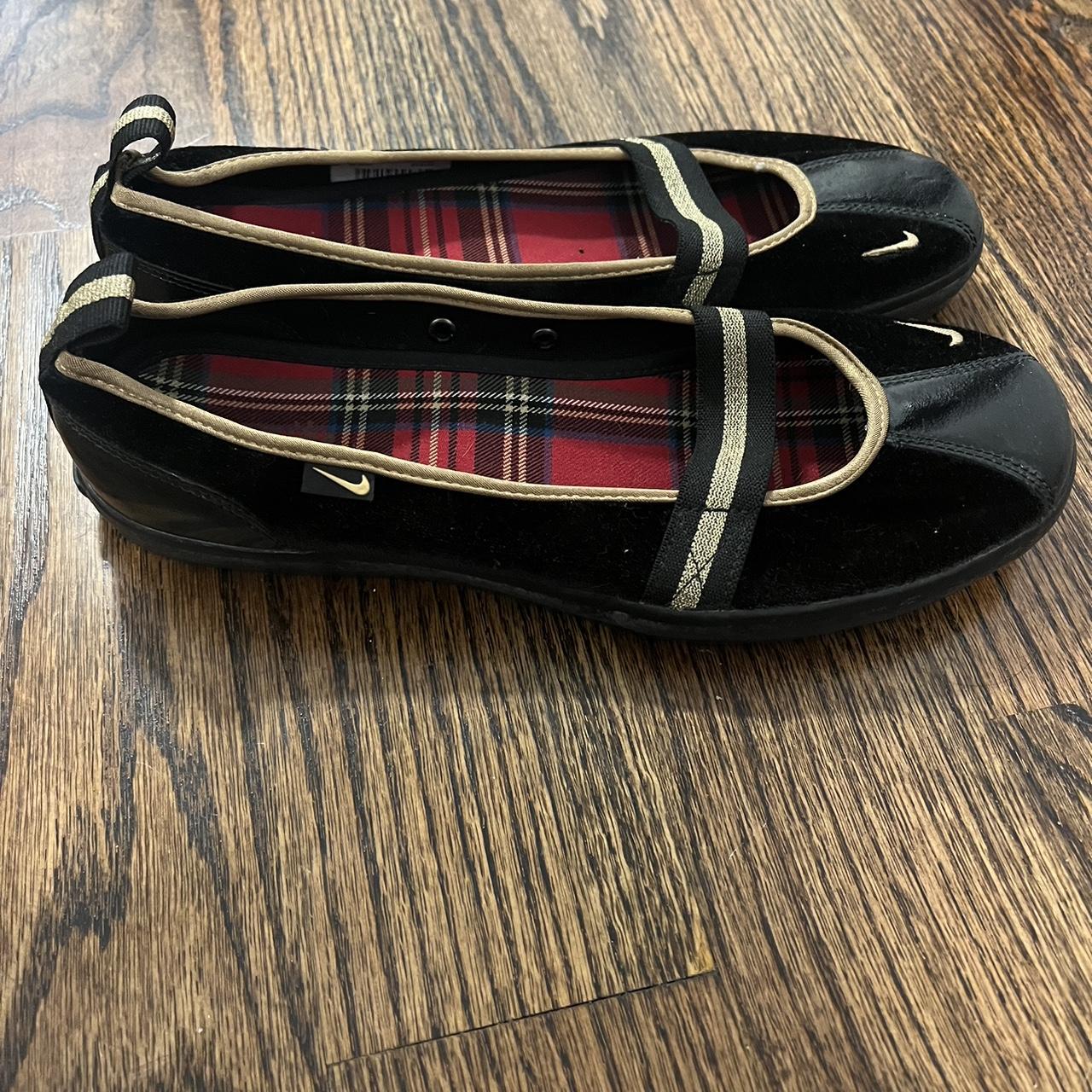 the cutest nike ballet flats in a size 8 nike... Depop