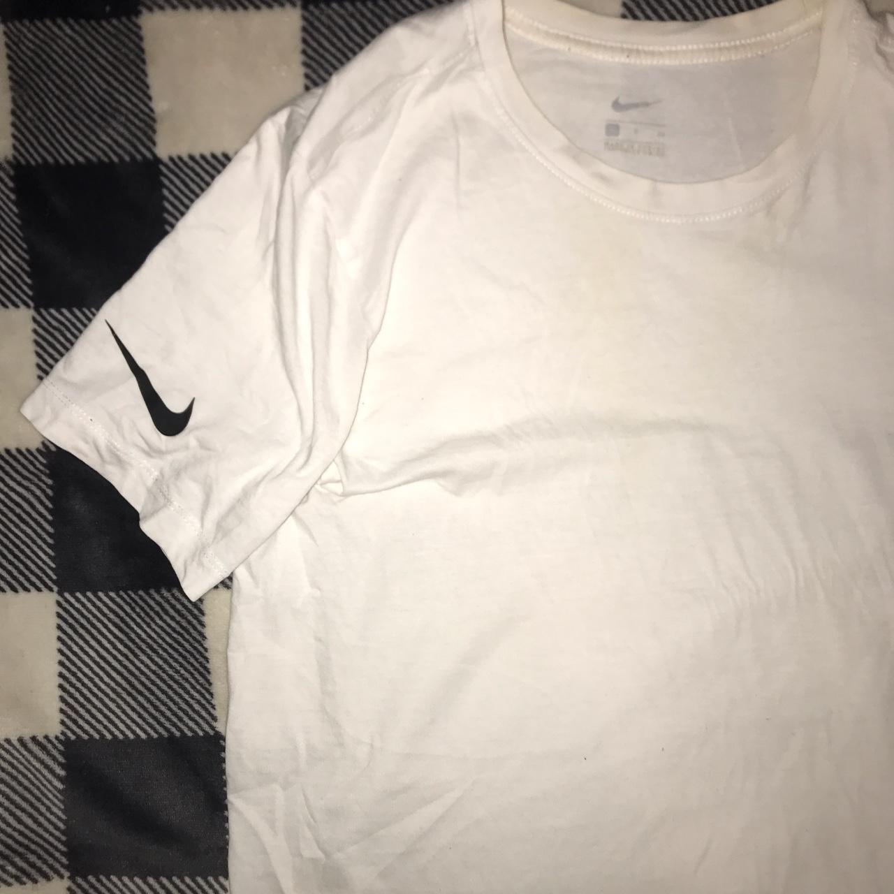 nike plain white tee