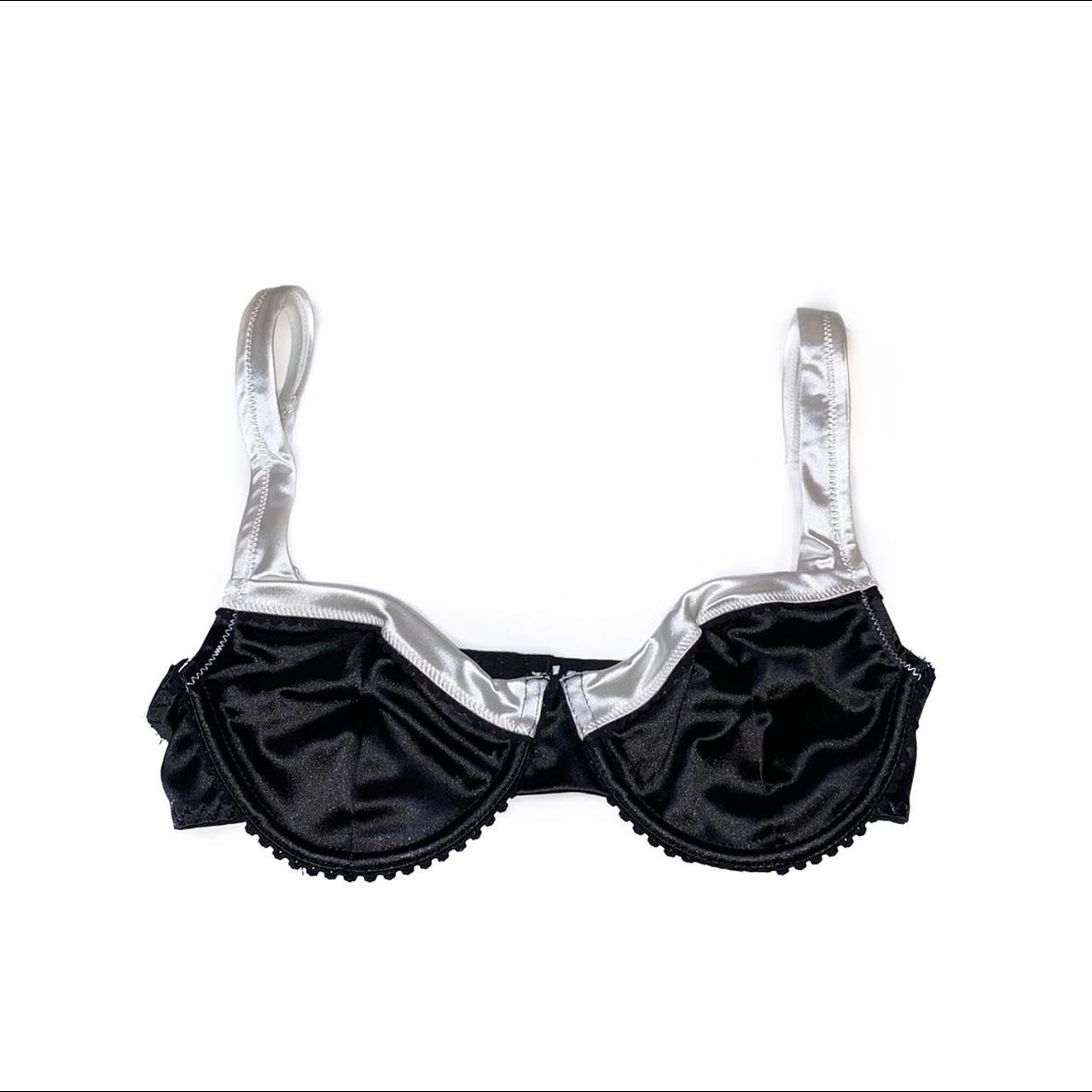 Frederick's of Hollywood Women's Black and White Bra