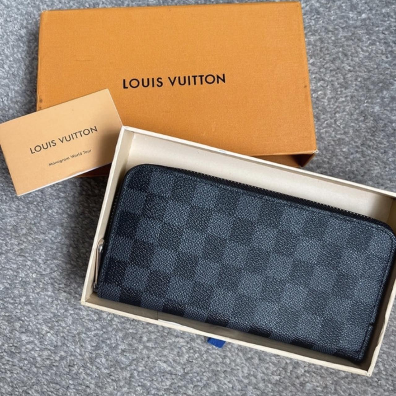 Louis Vuitton overnight bag hold all used broken zip - Depop