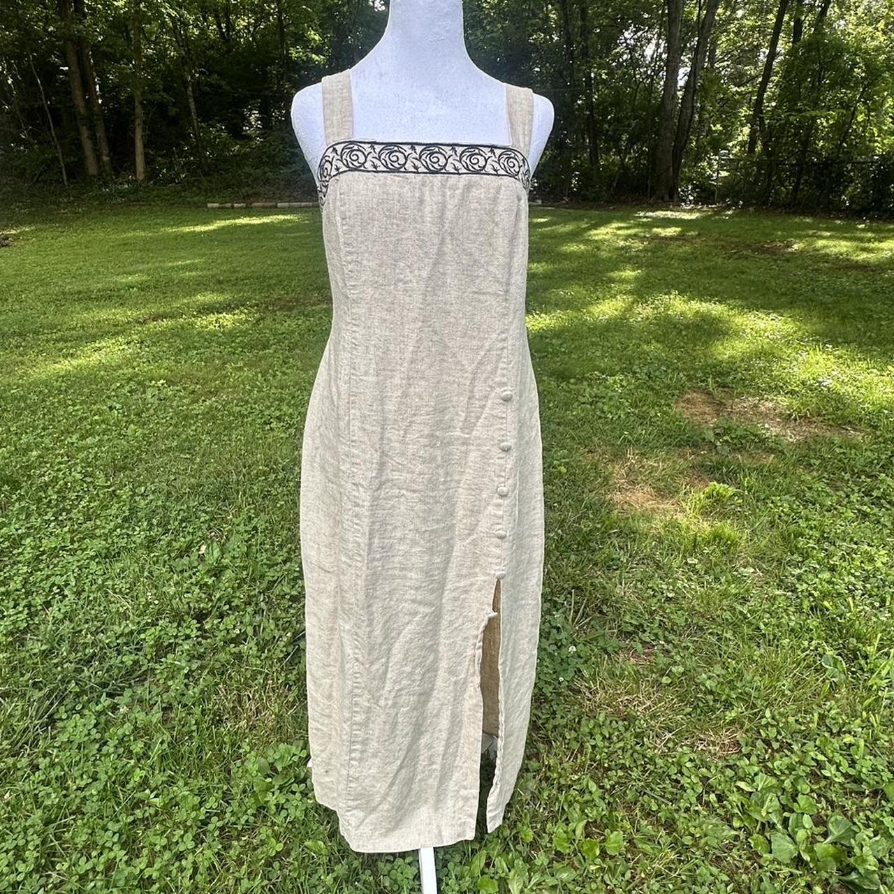 item listed by thriftylilthang__