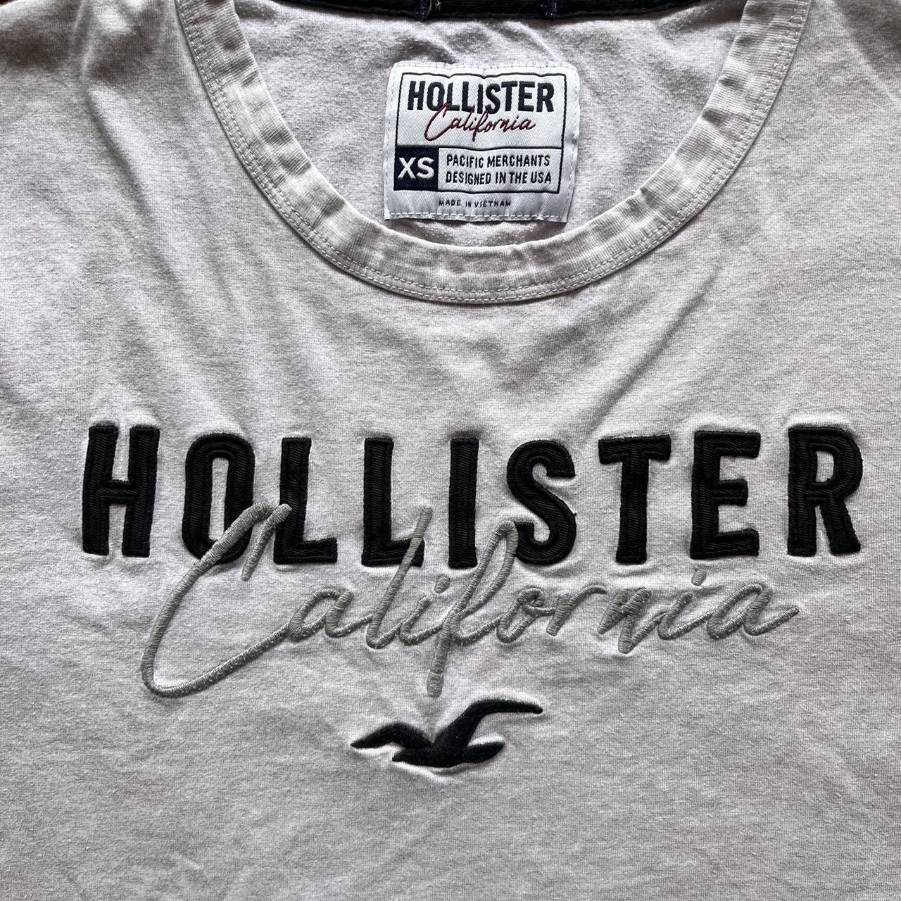 Hollister, California men's T-shirt size extra small - Depop