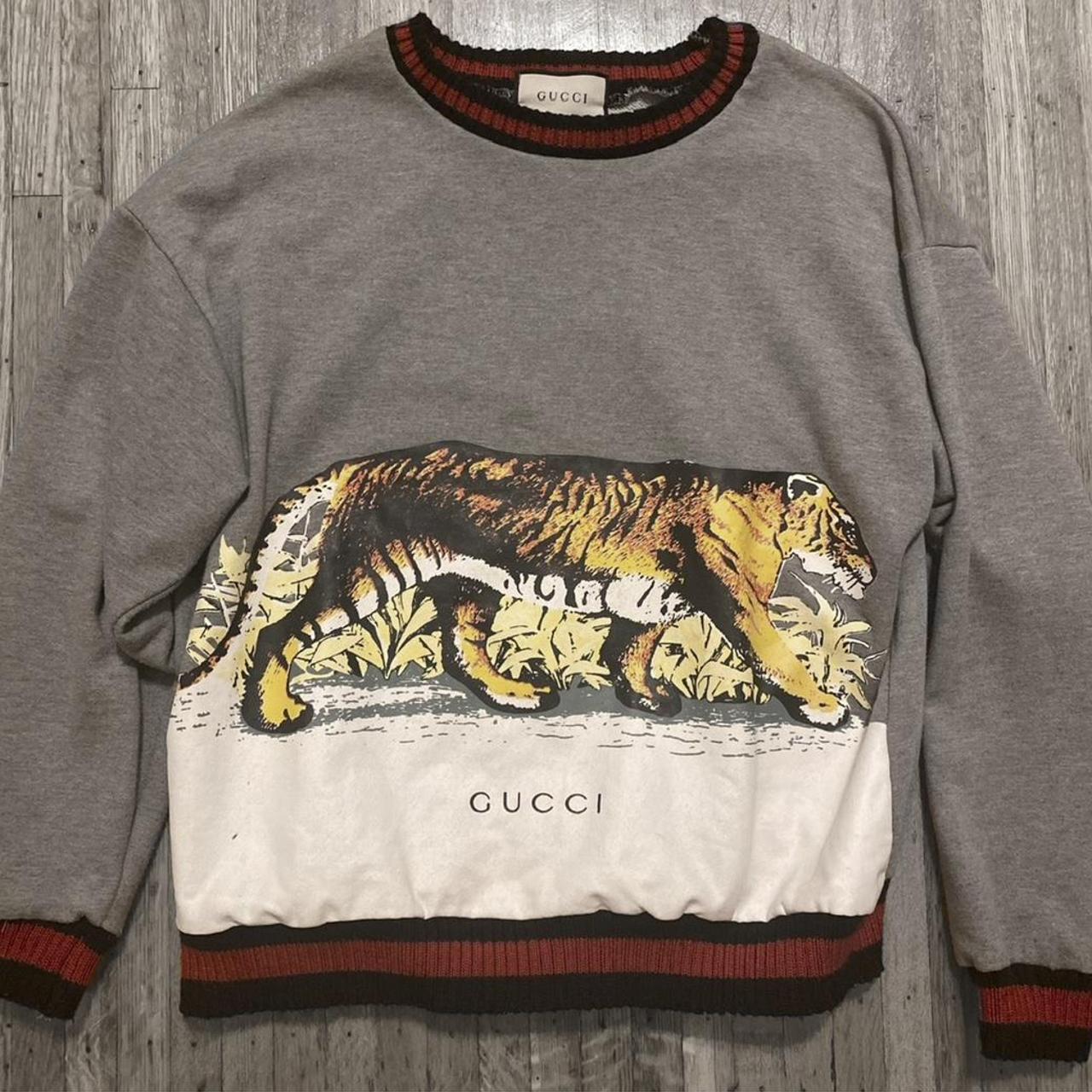 Gucci tiger sale print sweater