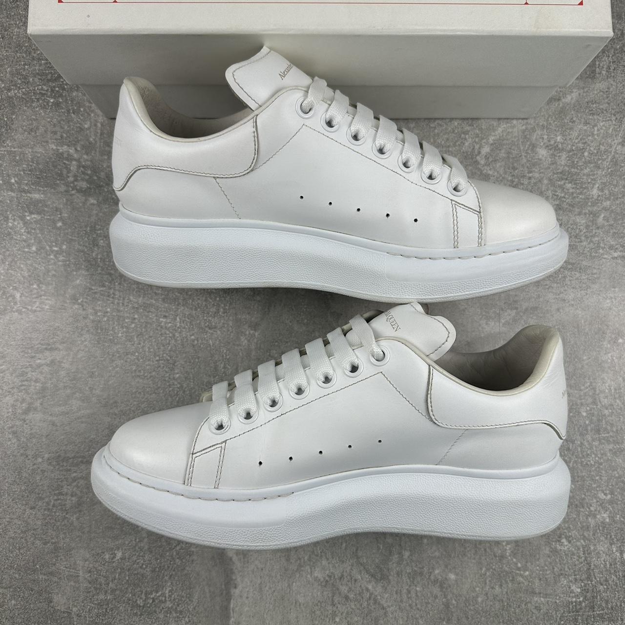 Alexander mcqueen outlet white womens trainers