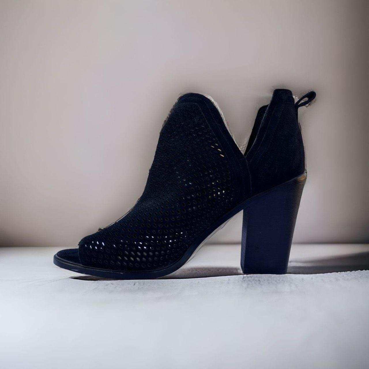 Vince Camuto VC-Kensa perforated ankle boots booties - Depop