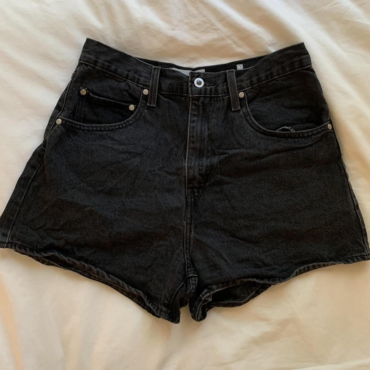 vintage Levi's silver tab black jean shorts / - Depop