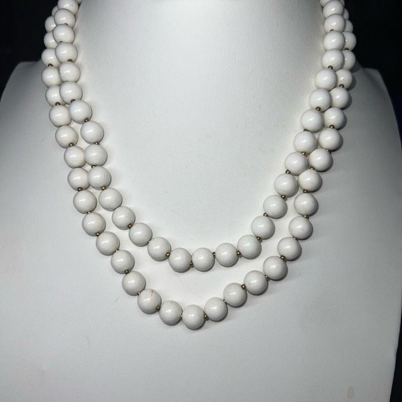 White Milk Glass Beaded Necklace circa 1950s | Arabella Bianco
