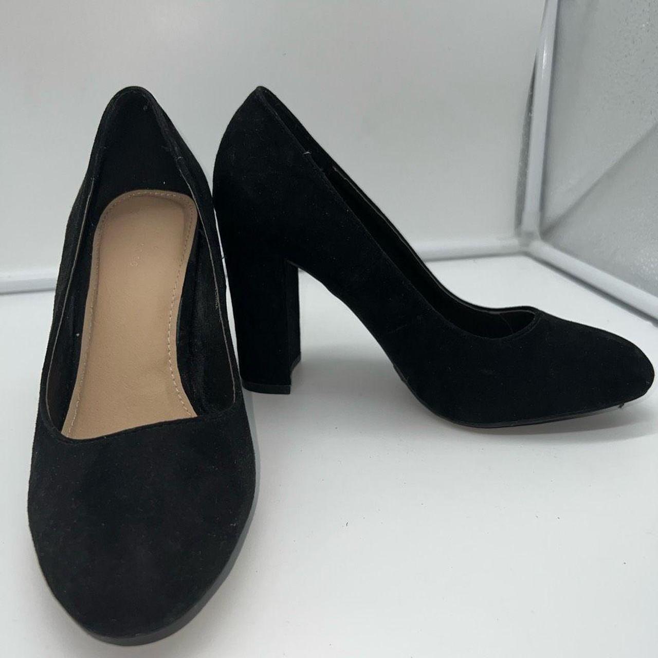 C. Established 1946 Round Toe Pump Comfort, fashion... - Depop