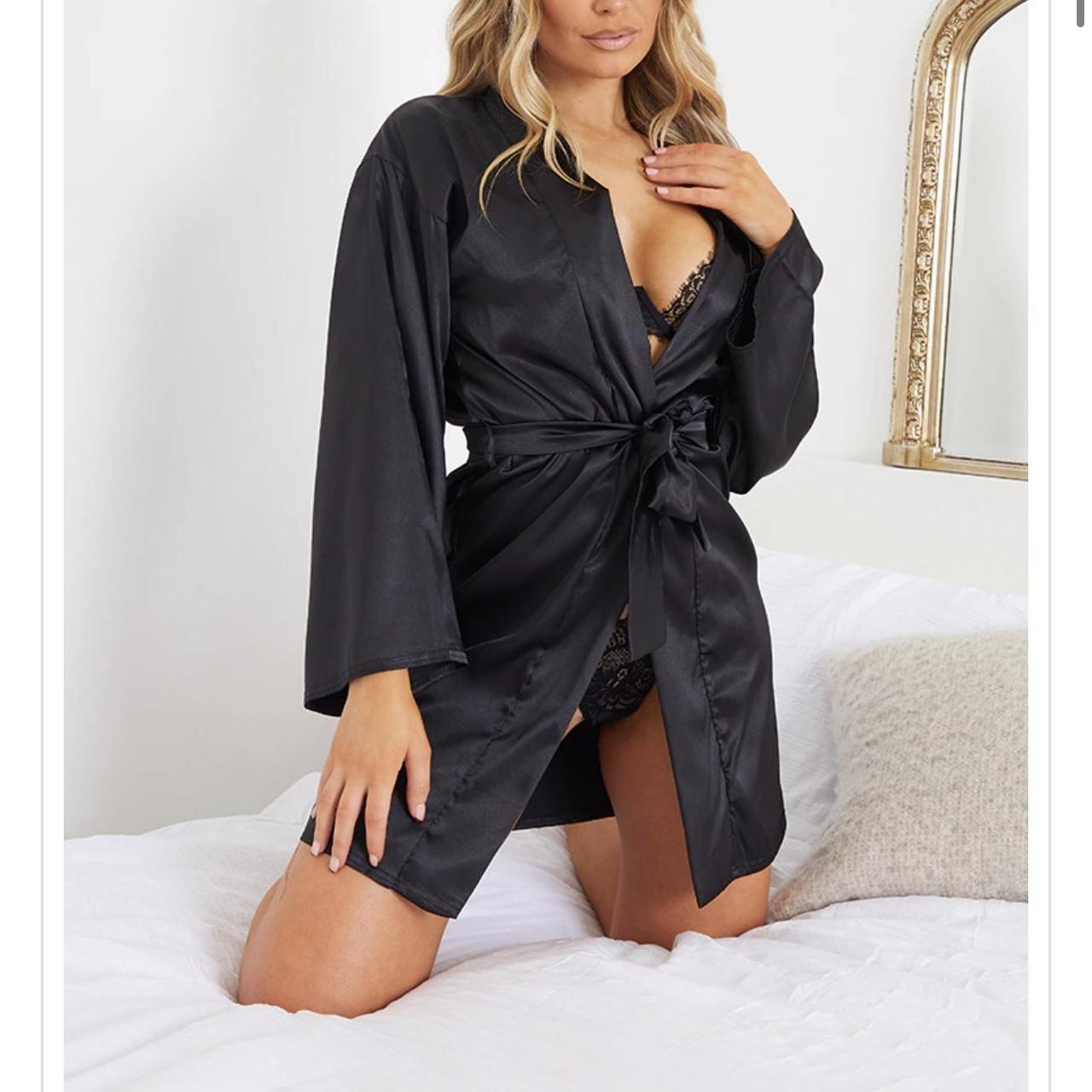 PrettyLittleThing Women's Black Robe Depop