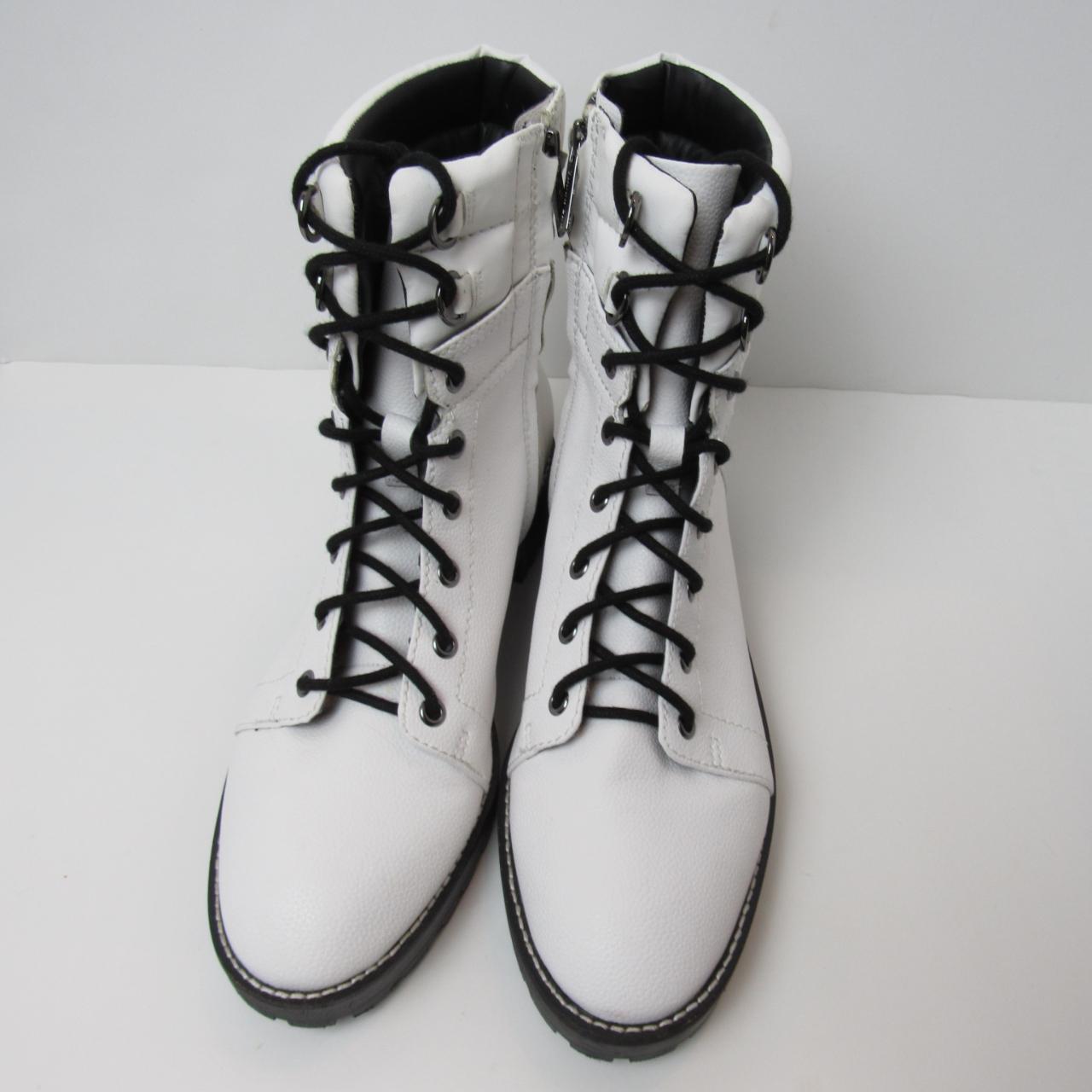 Gianni Bini Women's White and Black Boots | Depop