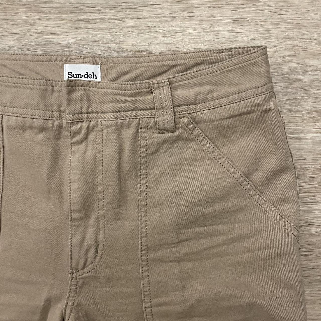 Aritzia Sun-deh Cargo Pants Size 10, fits true to... - Depop