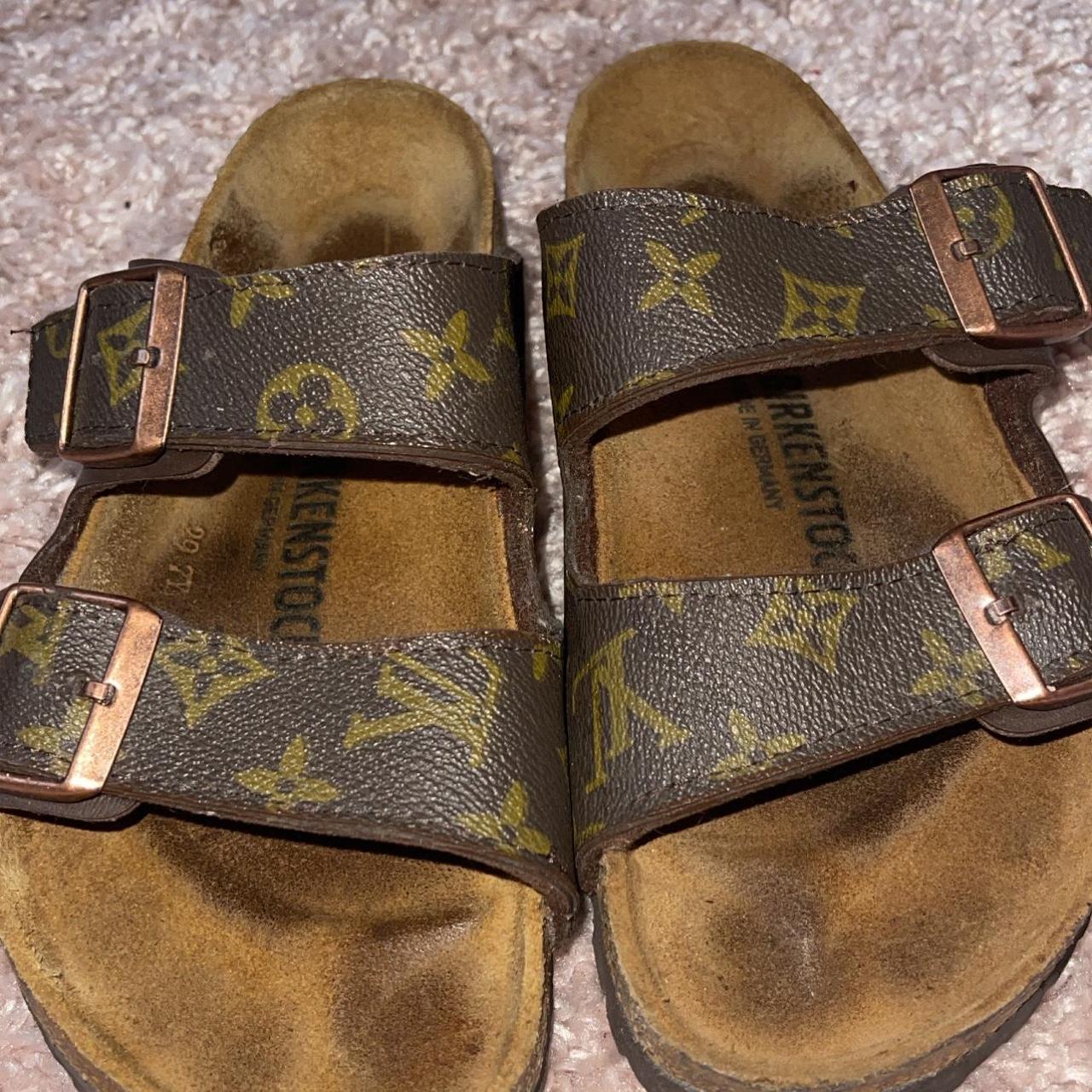 Birkenstock Women's Slides | Depop