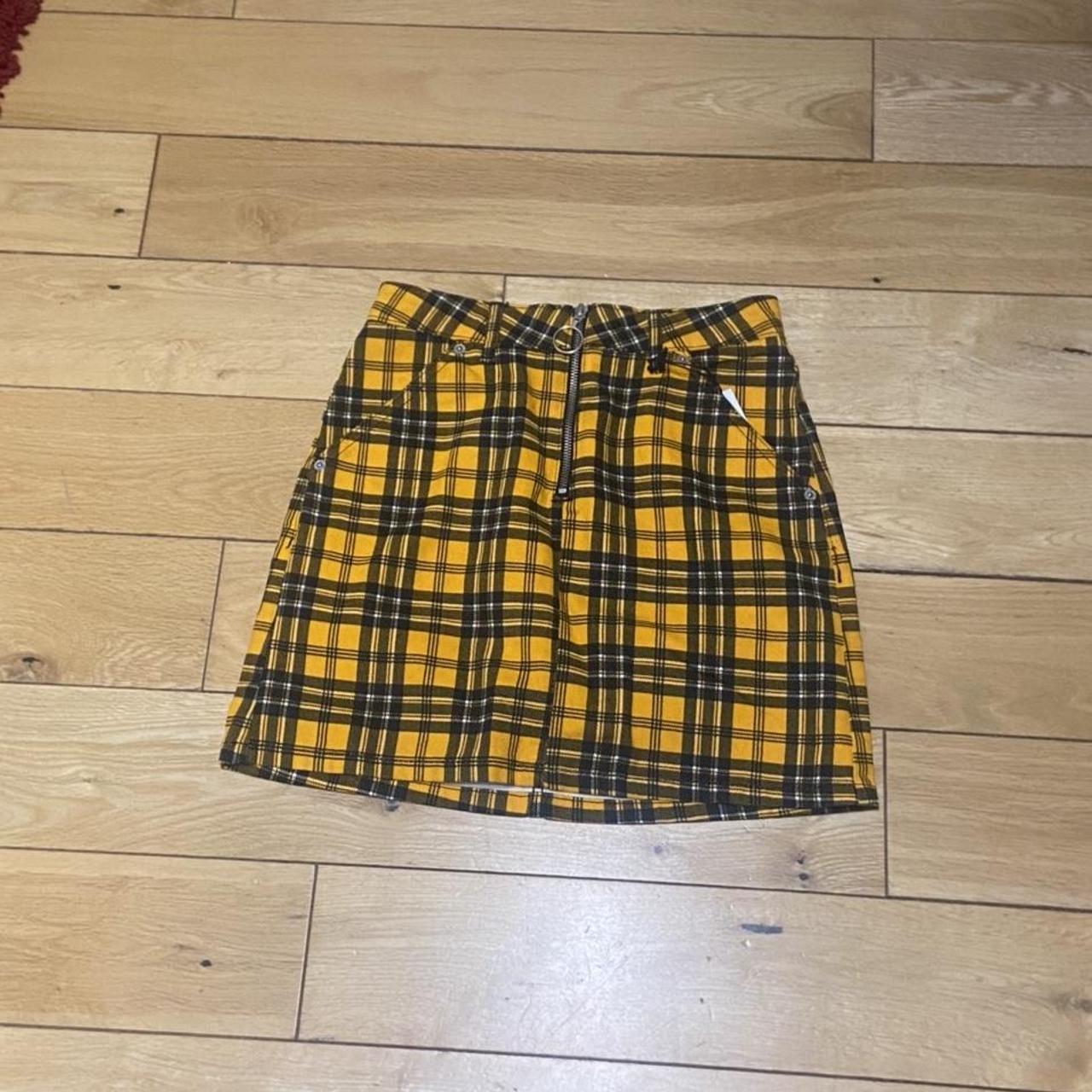 New skirt labels still on Depop