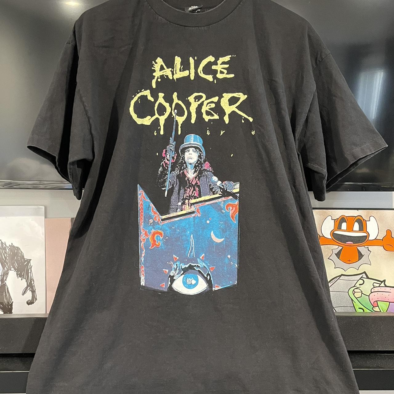 Vintage 90s Alice Cooper Rock n Roll Carnival Tour... - Depop