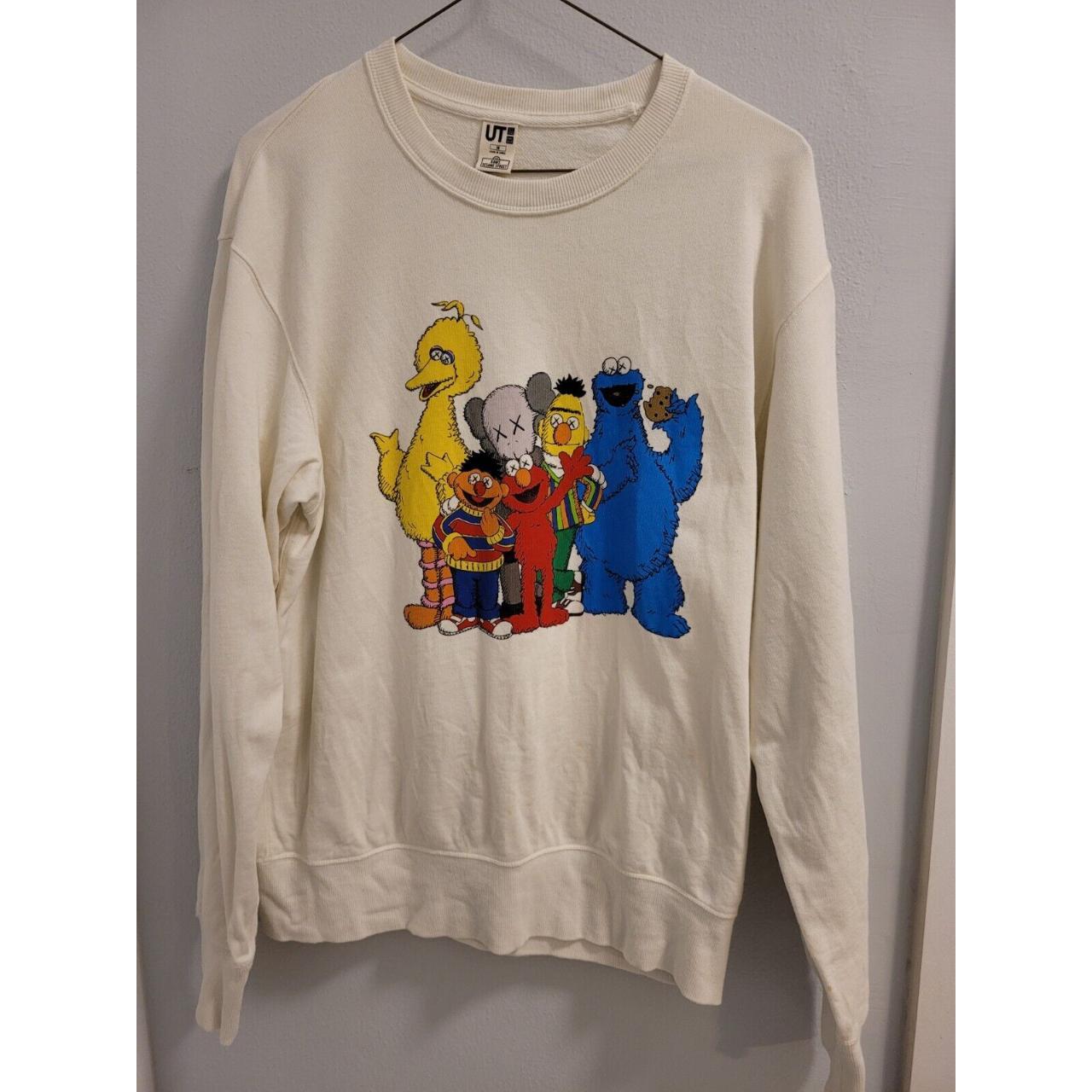 Uniqlo x kaws discount crewneck