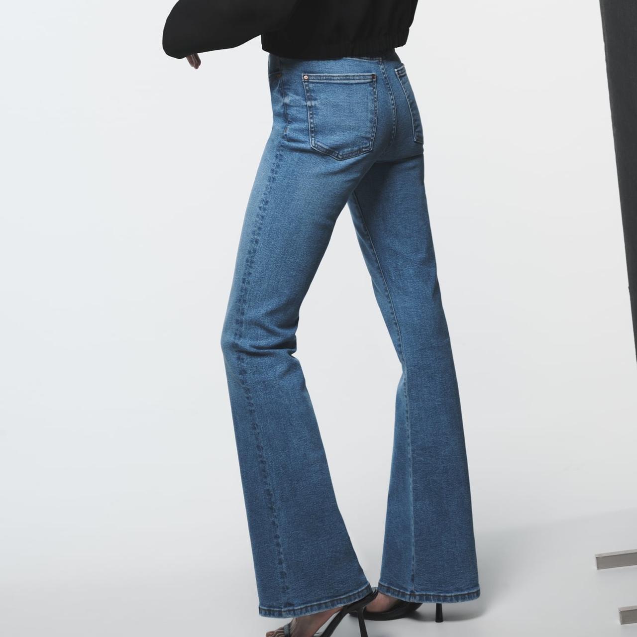 Zara flare-jeans - Depop
