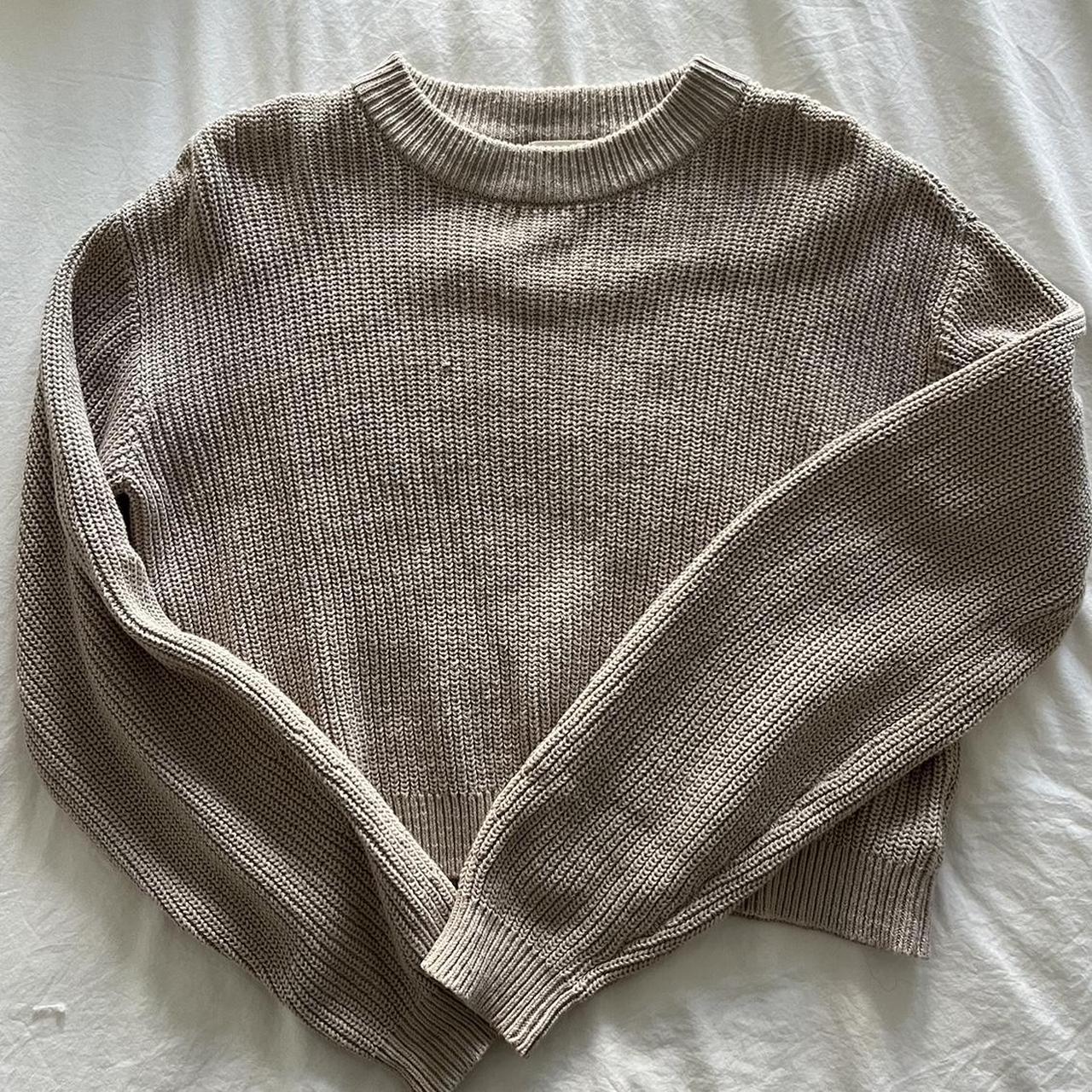 Beige knit sweater - Depop