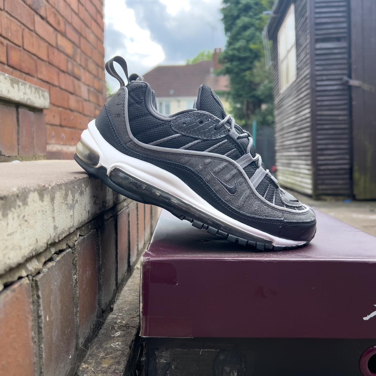 Size 6 Nike Air Max 98 Black Anthracite A09380